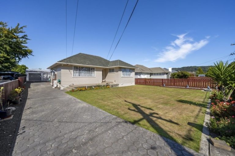Photo of property in 28 Clyma Street, Elderslea, Upper Hutt, 5018
