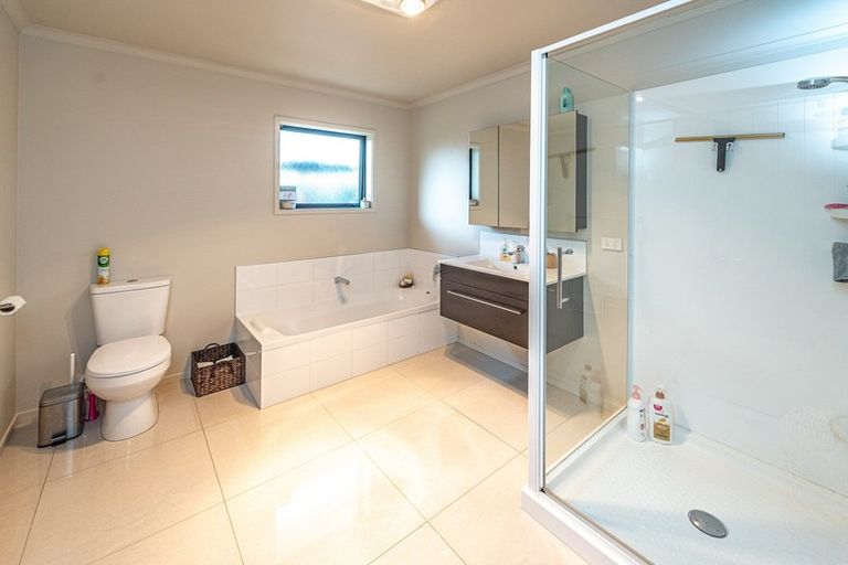 Photo of property in 12 Buckingham Place, Springvale, Whanganui, 4501