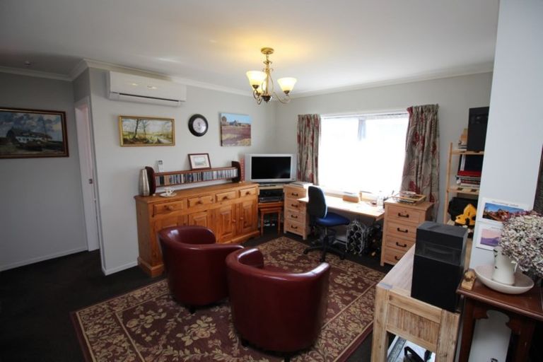 Photo of property in 7 Guthrie Court, Bulls, 4818