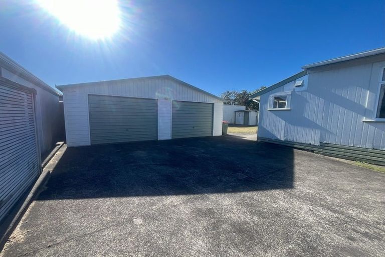 Photo of property in 5 Sanders Avenue, Westown, New Plymouth, 4310