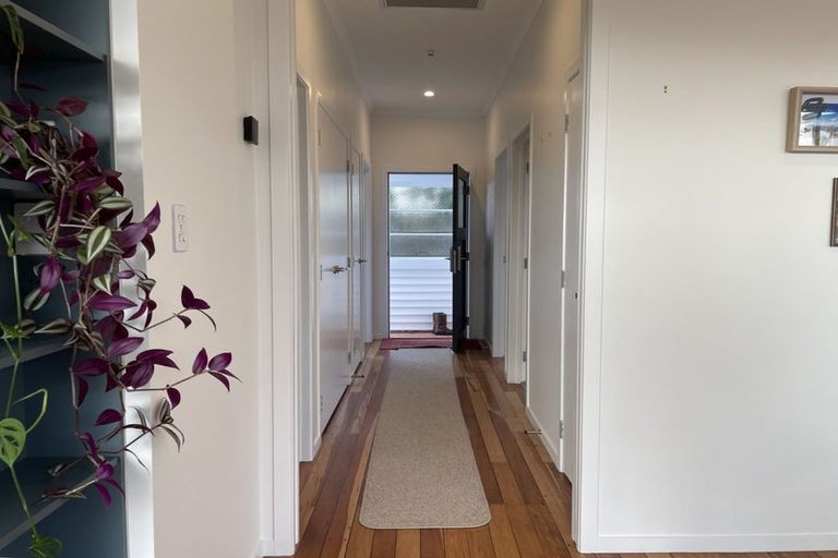 Photo of property in 238 Saint Aubyn Street, New Plymouth, 4310