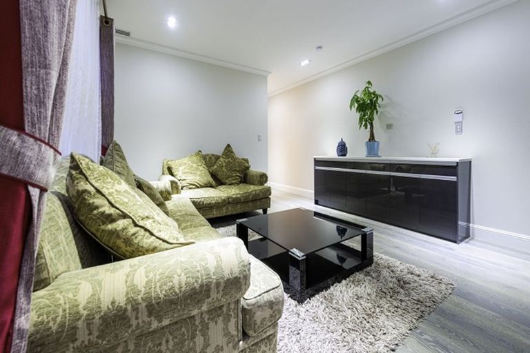 Photo of property in 12 Drover Close, Flat Bush, Auckland, 2019