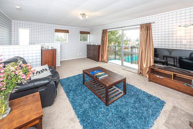 Photo of property in 19 Cross Street, Castlecliff, Whanganui, 4501