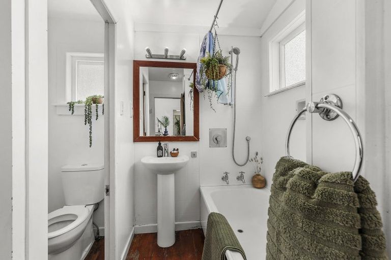 Photo of property in 241 Ohiro Road, Brooklyn, Wellington, 6021