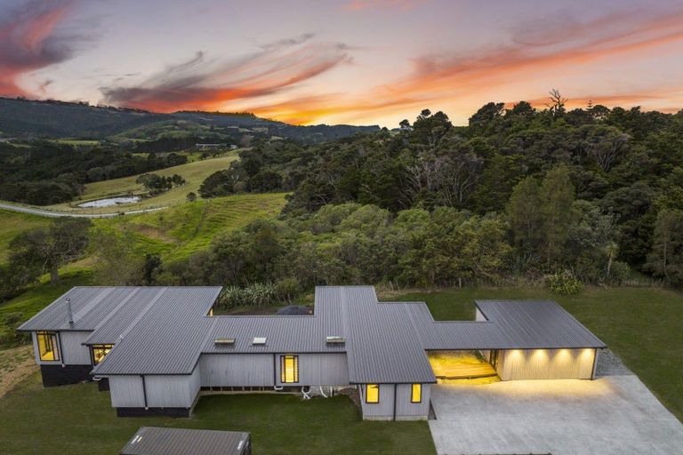 Photo of property in 46 Laika Avenue, Ti Point, Warkworth, 0985