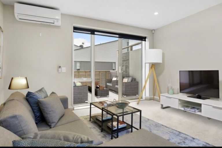 Photo of property in 12/31 Princess Terrace, Newtown, Wellington, 6021
