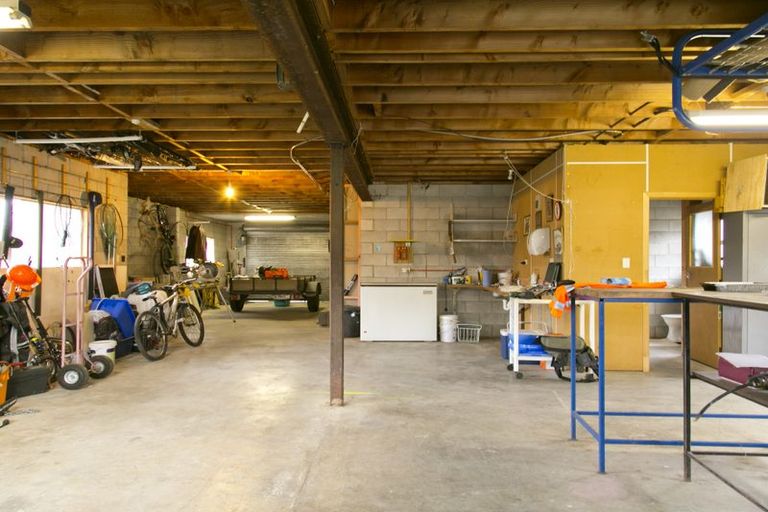 Photo of property in 21 Te Rangitautahanga Road, Turangi, 3334