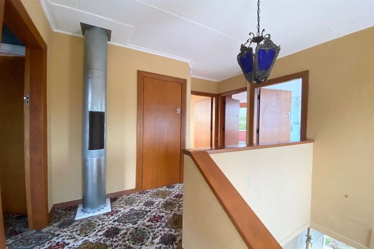 Photo of property in 6 Cossens Street, Balclutha, 9230