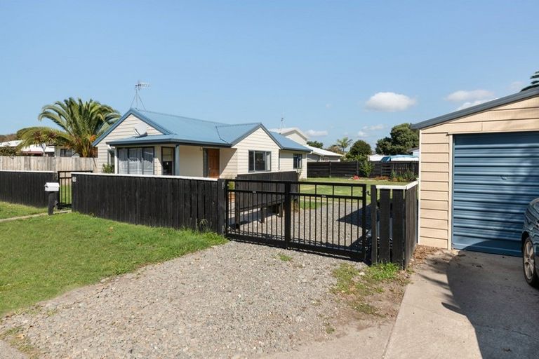 Photo of property in 26f Hartford Avenue, Papamoa Beach, Papamoa, 3118