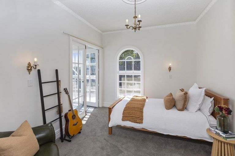 Photo of property in 81a Dyers Pass Road, Cashmere, Christchurch, 8022