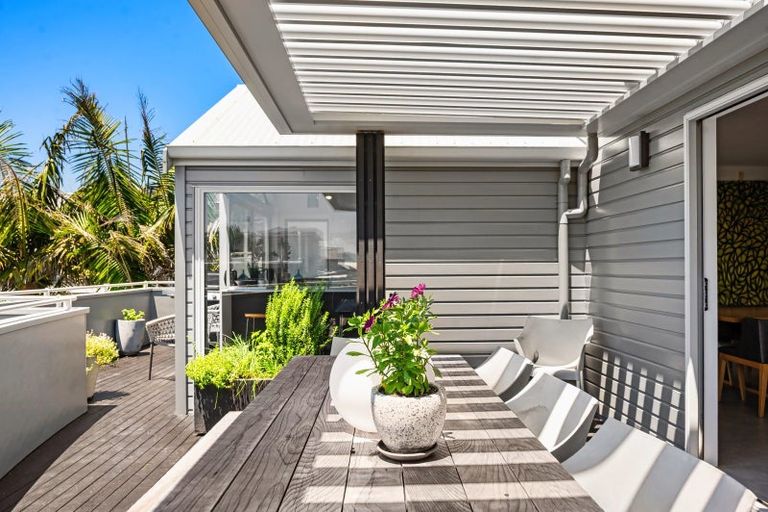 Photo of property in 231a Oceanbeach Road, Mount Maunganui, 3116