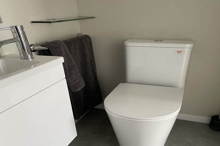 Photo of property in 5/28-28b Austin Street, Mount Victoria, Wellington, 6011