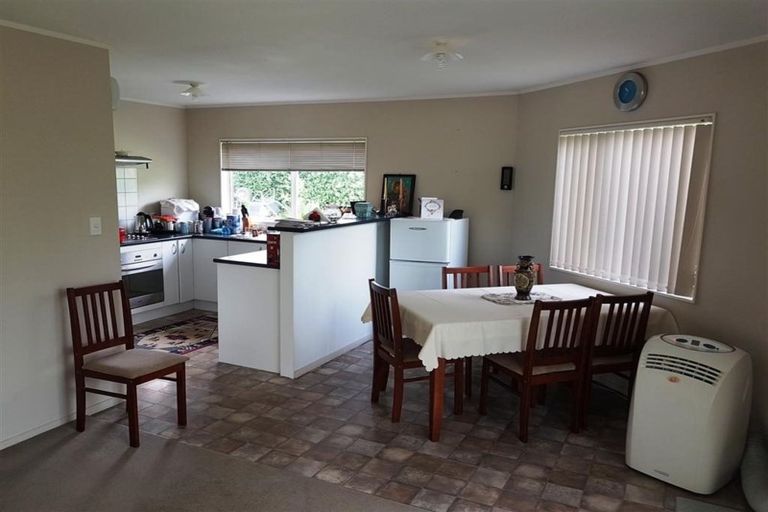Photo of property in 2 Marlborough Avenue, Glenfield, Auckland, 0629