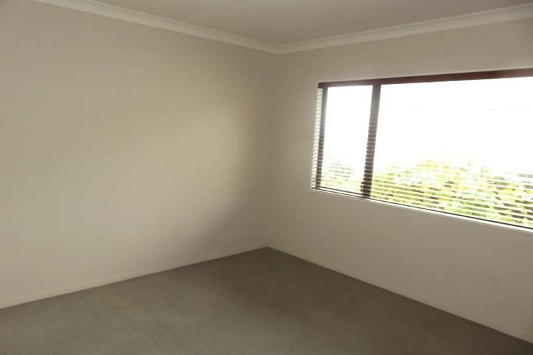 Photo of property in 35 Waverton Terrace, Churton Park, Wellington, 6037
