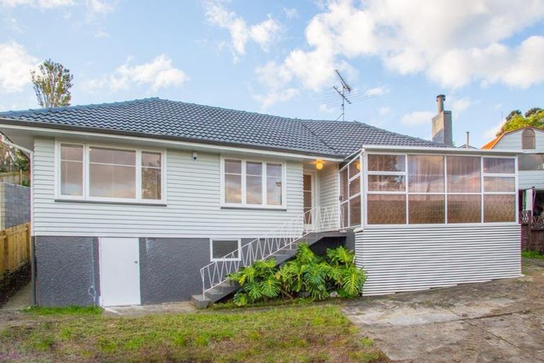 Photo of property in 107 Monarch Avenue, Hillcrest, Auckland, 0627