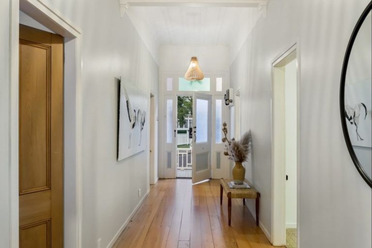 Photo of property in 23 Patuone Avenue, Devonport, Auckland, 0624