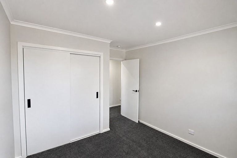 Photo of property in 19 Hawera Avenue, Levin, 5510