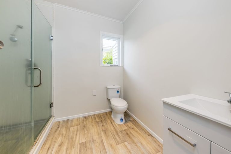 Photo of property in 26 Orams Road, Hillpark, Auckland, 2102