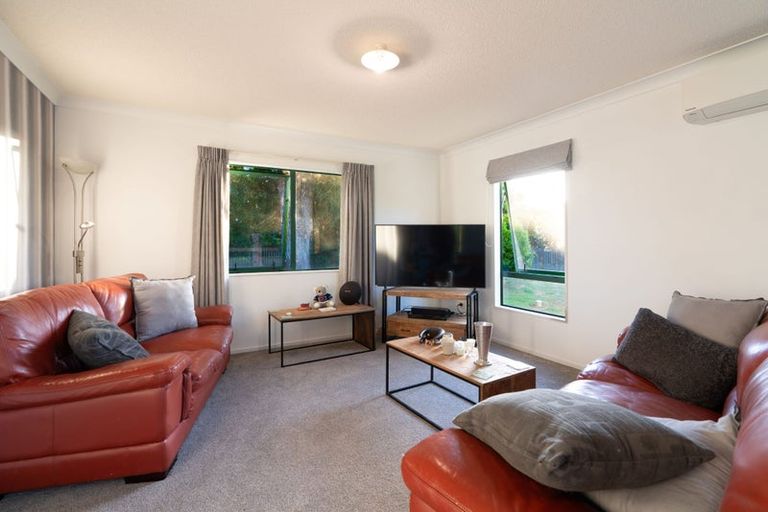 Photo of property in 27 Lee Road, Burbush, Hamilton, 3289