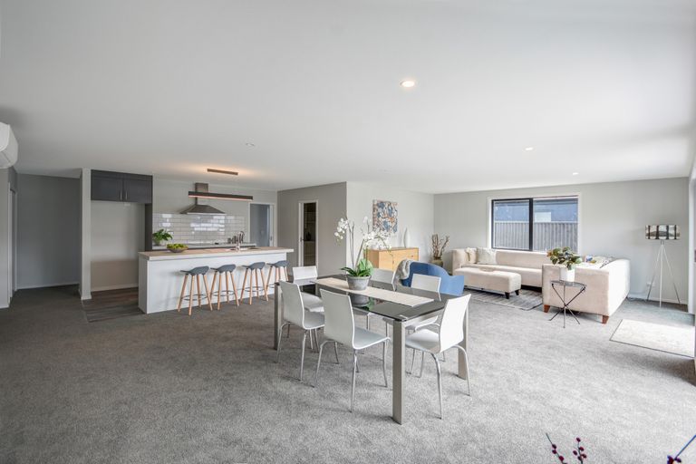 Photo of property in 32 Owhiro Avenue, Mosgiel, 9024