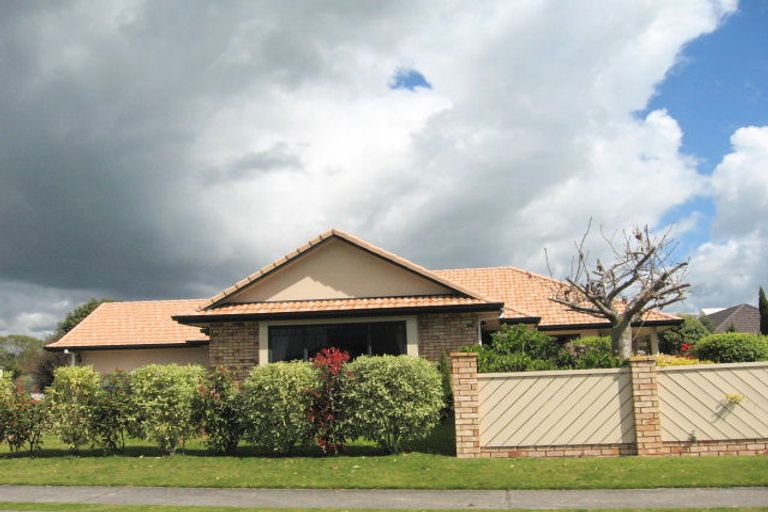 Photo of property in 1 Sissinghurst Court, Bethlehem, Tauranga, 3110