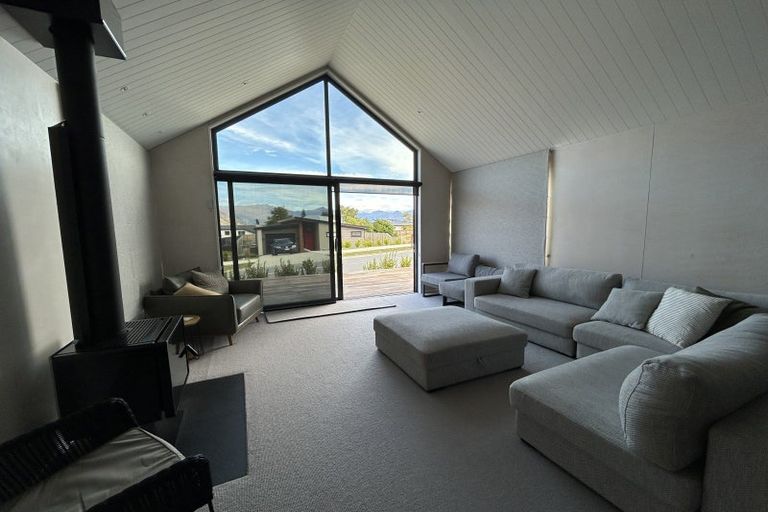 Photo of property in 21 Clearview Street, Wanaka, 9305