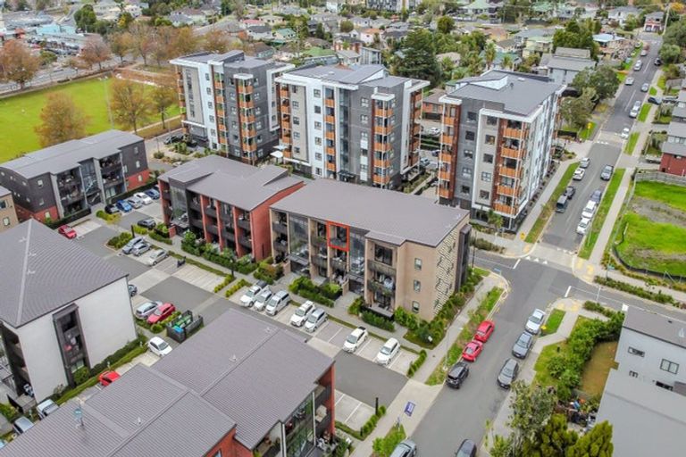 Photo of property in 203/2b Matatiki Street, Northcote, Auckland, 0627