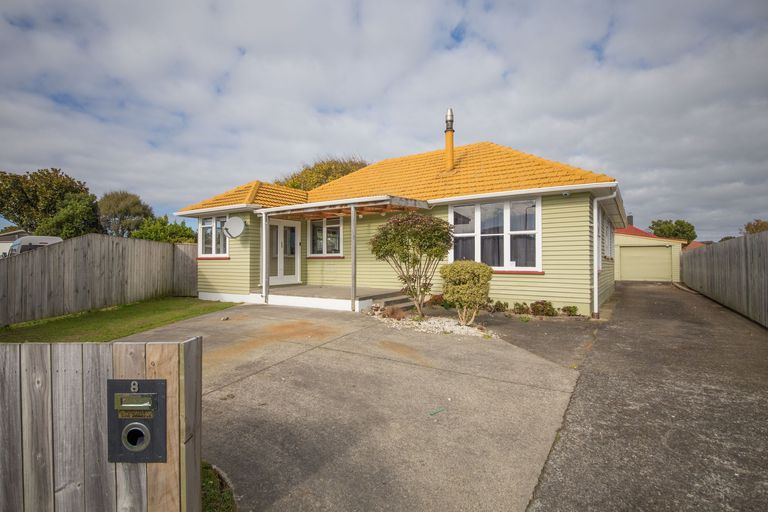 Photo of property in 8 Bradford Place, Awapuni, Palmerston North, 4412