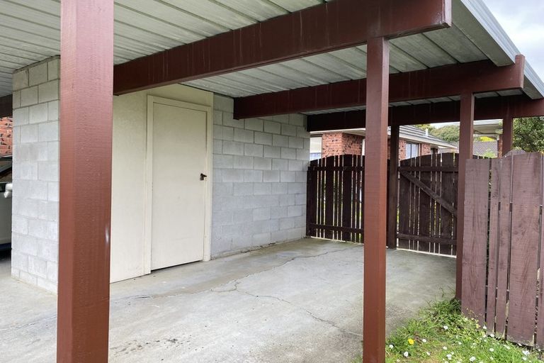 Photo of property in 2/4 Tomintoul Place, Highland Park, Auckland, 2010