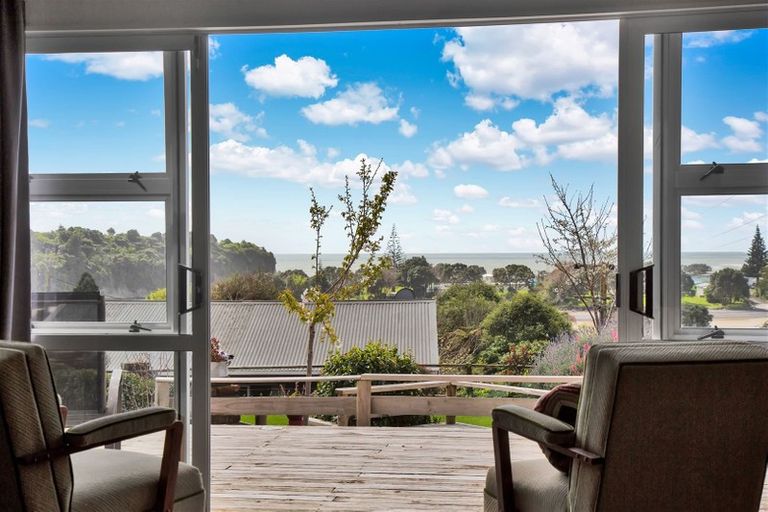 Photo of property in 33 Whakapaki Street, Urenui, 4375