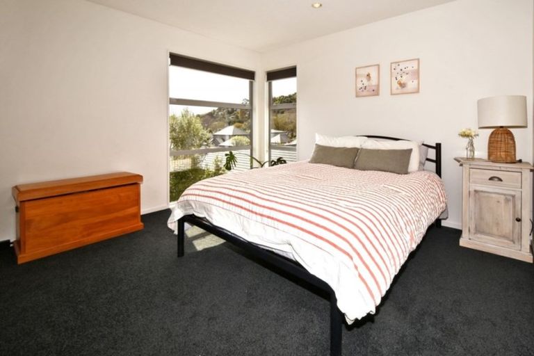 Photo of property in 3 Maurice Knowles Lane, Cashmere, Christchurch, 8022
