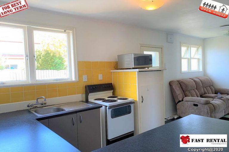 Photo of property in 2/1a Becroft Drive, Forrest Hill, Auckland, 0620