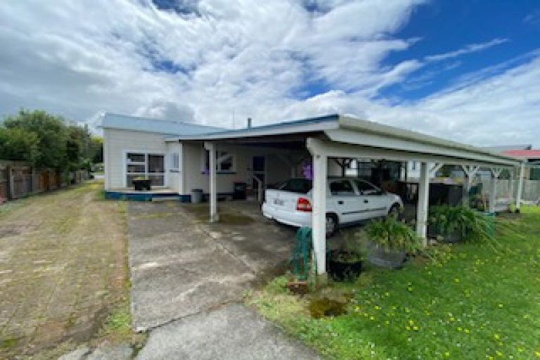 Photo of property in 48 Burns Street, Dannevirke, 4930