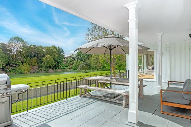 Photo of property in 49 Grant Road, Whataupoko, Gisborne, 4010