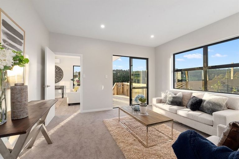 Photo of property in 9 Balthazar Road, Kumeu, 0810