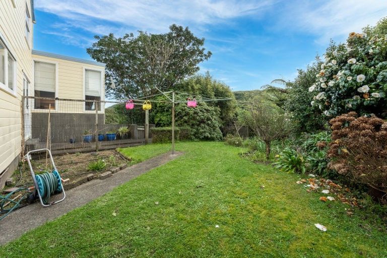 Photo of property in 14 Haast Close, Kelson, Lower Hutt, 5010