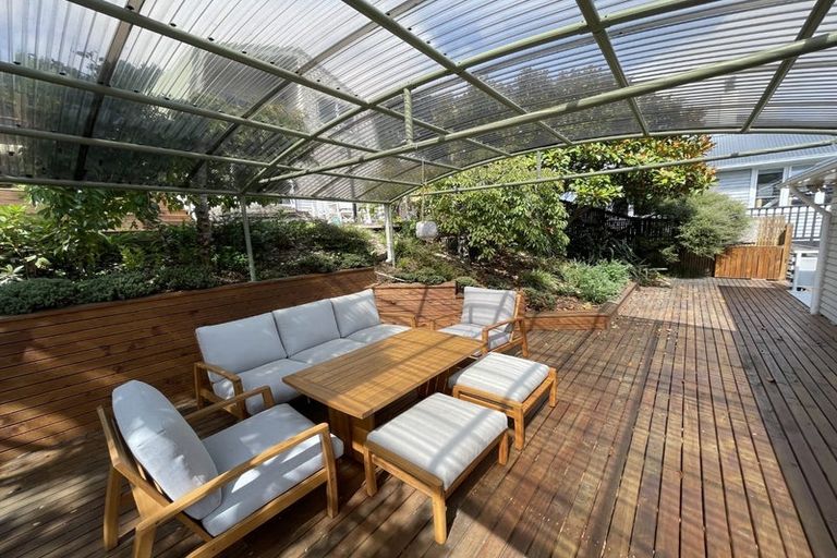 Photo of property in 118 Dimock Street, Titahi Bay, Porirua, 5022