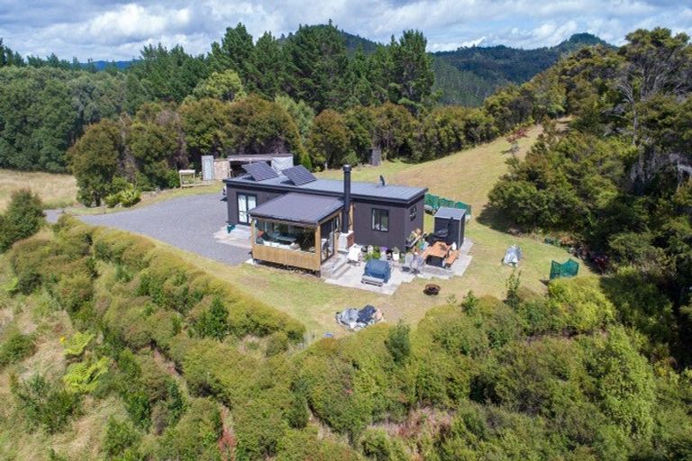 Photo of property in 61 Spikes Way, Whitianga, 3510