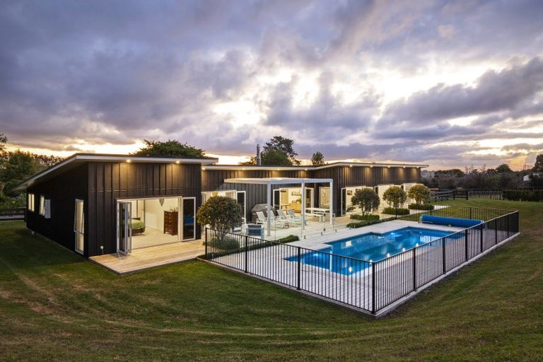 Photo of property in 114 Bombay Road, Bombay, 2675