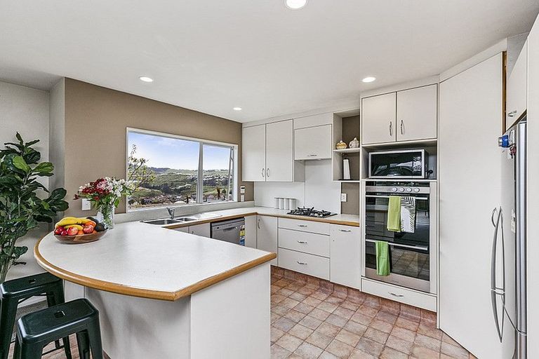 Photo of property in 24 Waverton Terrace, Churton Park, Wellington, 6037