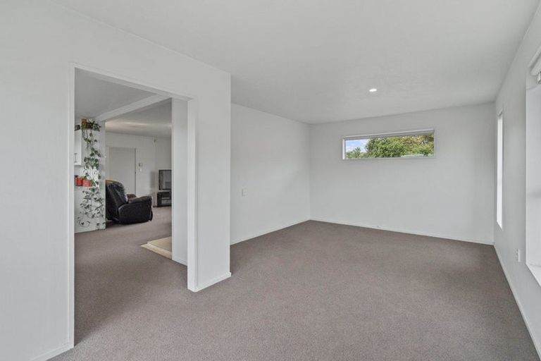 Photo of property in 46 Oakley Crescent, Hornby, Christchurch, 8042