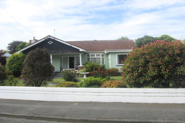 Photo of property in 231 Waimea Terrace, Beckenham, Christchurch, 8023