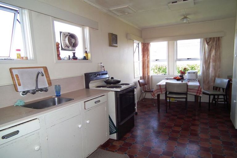 Photo of property in 5 Teviot Street, Oamaru North, Oamaru, 9400