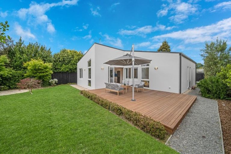 Photo of property in 24 Fovant Street, Russley, Christchurch, 8042