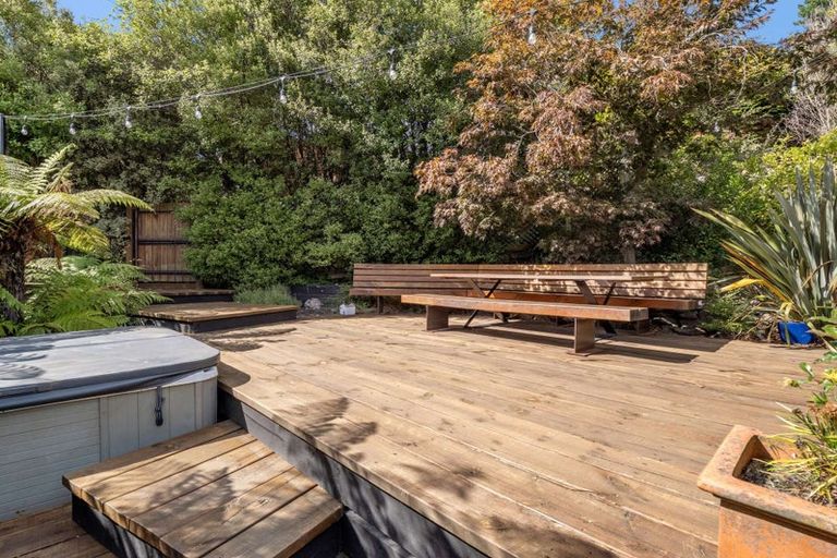 Photo of property in 19 Gunns Crescent, Cashmere, Christchurch, 8022