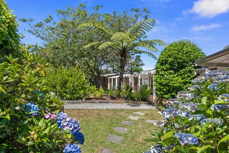 Photo of property in 34 Avro Road, Blue Mountains, Upper Hutt, 5371