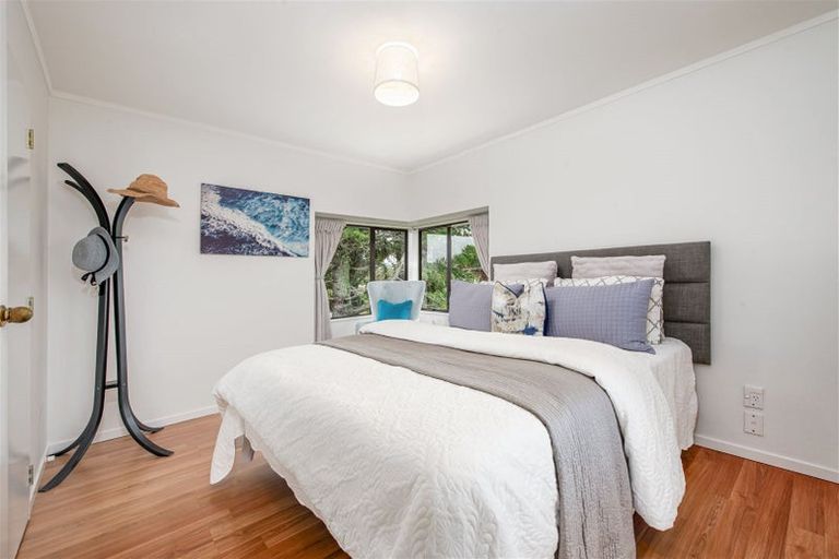 Photo of property in 64 Birdwood Road, Swanson, Auckland, 0612