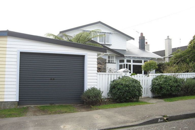 Photo of property in 12 Firth Terrace, Karori, Wellington, 6012