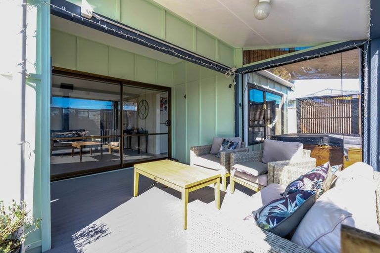 Photo of property in 5 Antonia Place, Bell Block, New Plymouth, 4312