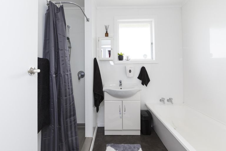 Photo of property in 23 Ngaio Street, West End, Palmerston North, 4412